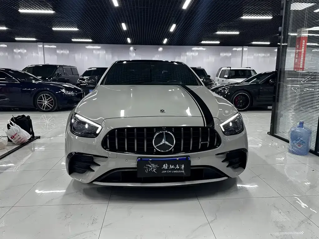 Mercedes-Benz E-Class AMG — фото 7