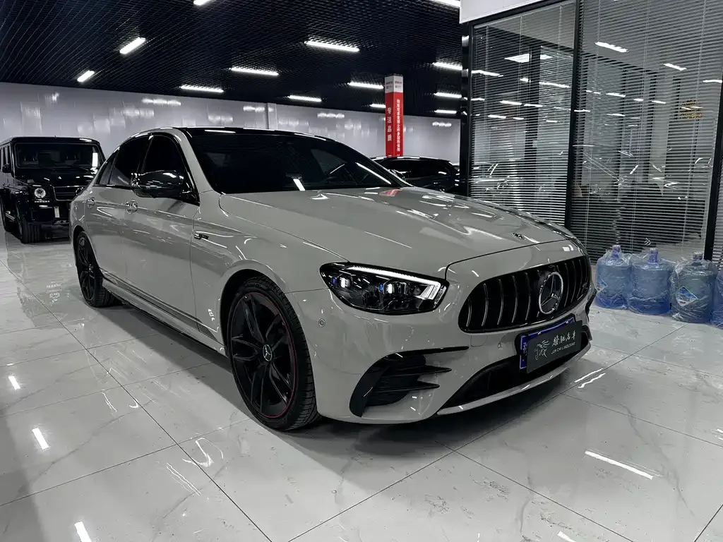 Mercedes-Benz E-Class AMG — фото 4