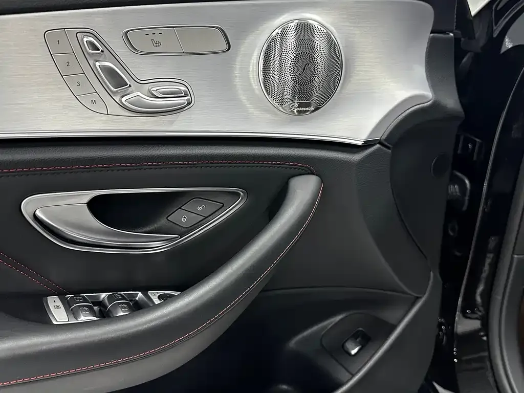 Mercedes-Benz E-Class AMG — фото 9