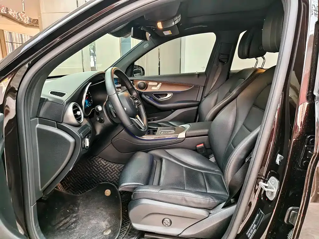 Mercedes-Benz GLC — фото 10