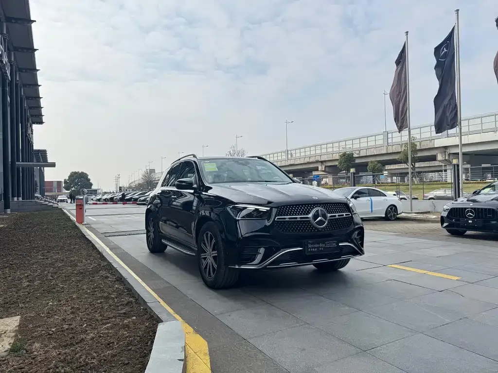 Mercedes-Benz GLE — фото 6