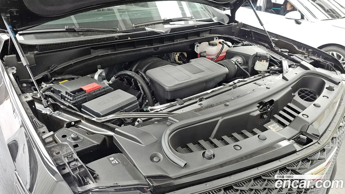 Cadillac Escalade 2025 из KR, фото 10