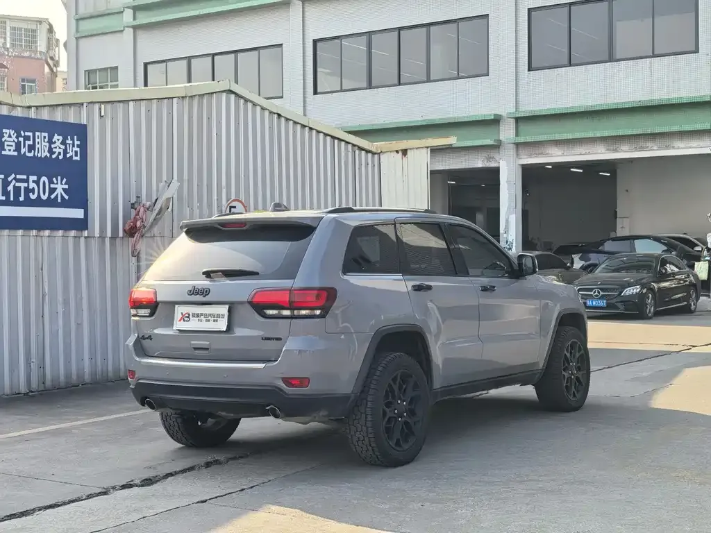 Jeep Grand Cherokee (Import) 2021 из CN, фото 9
