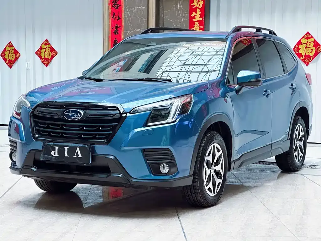 Subaru Forester — фото 1