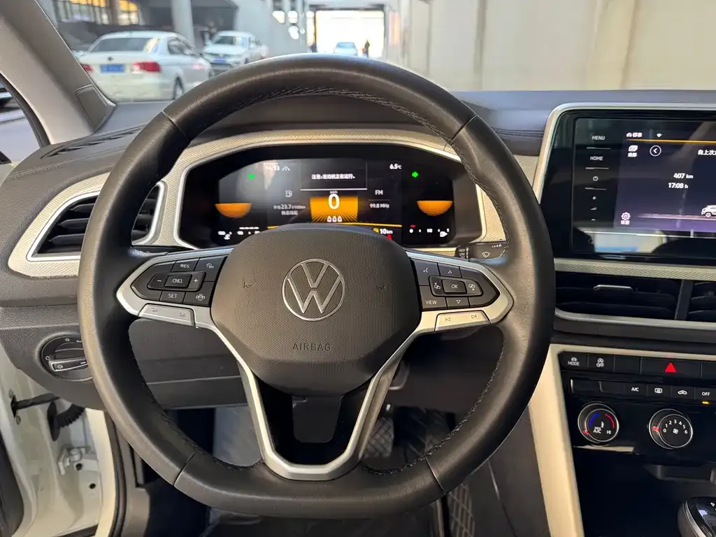 Volkswagen T-Roc 2023 из CN, фото 5