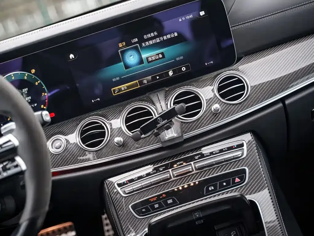 Mercedes-Benz E-Class AMG — фото 10