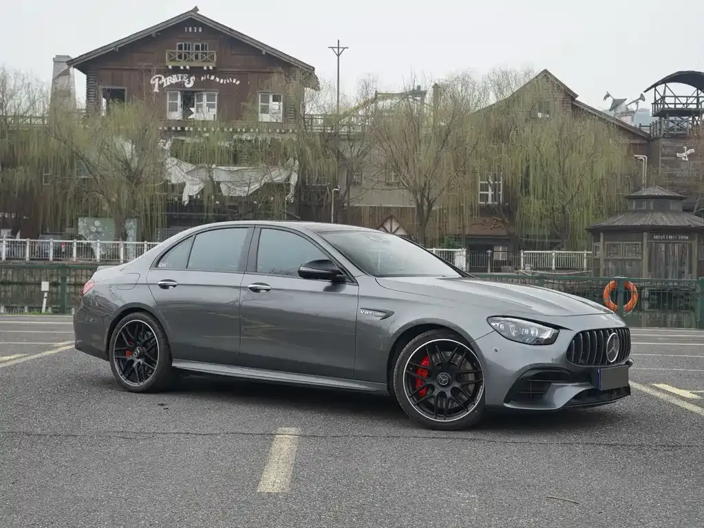 Mercedes-Benz E-Class AMG — фото 2