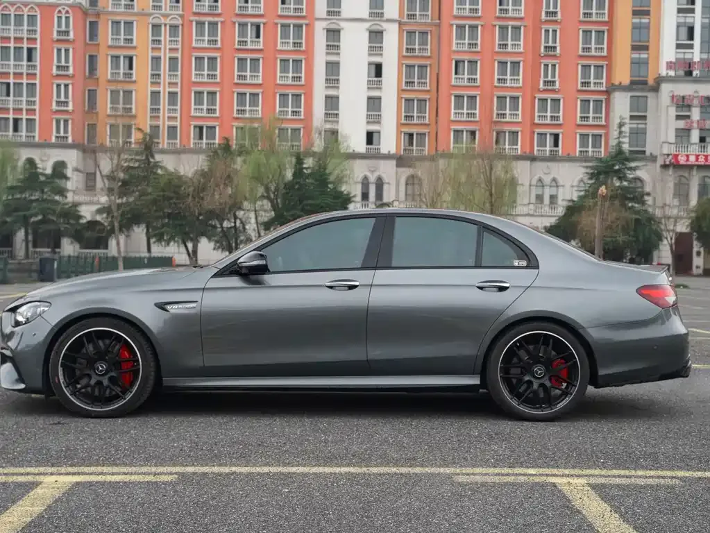 Mercedes-Benz E-Class AMG — фото 4