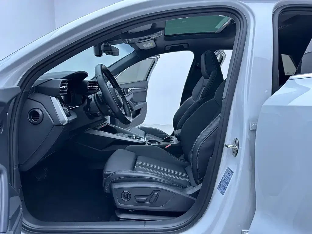 Audi A3 2022 из CN, фото 7