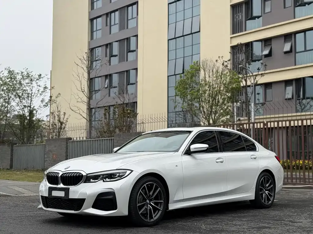 BMW 3 Series — фото 1