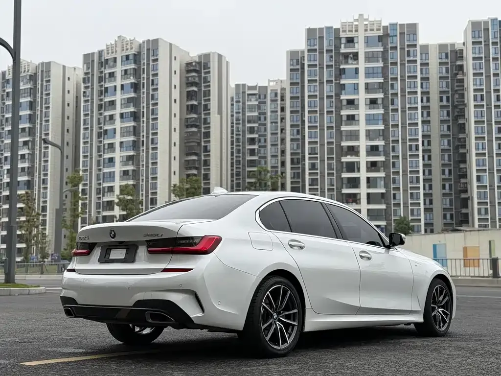 BMW 3 Series — фото 10