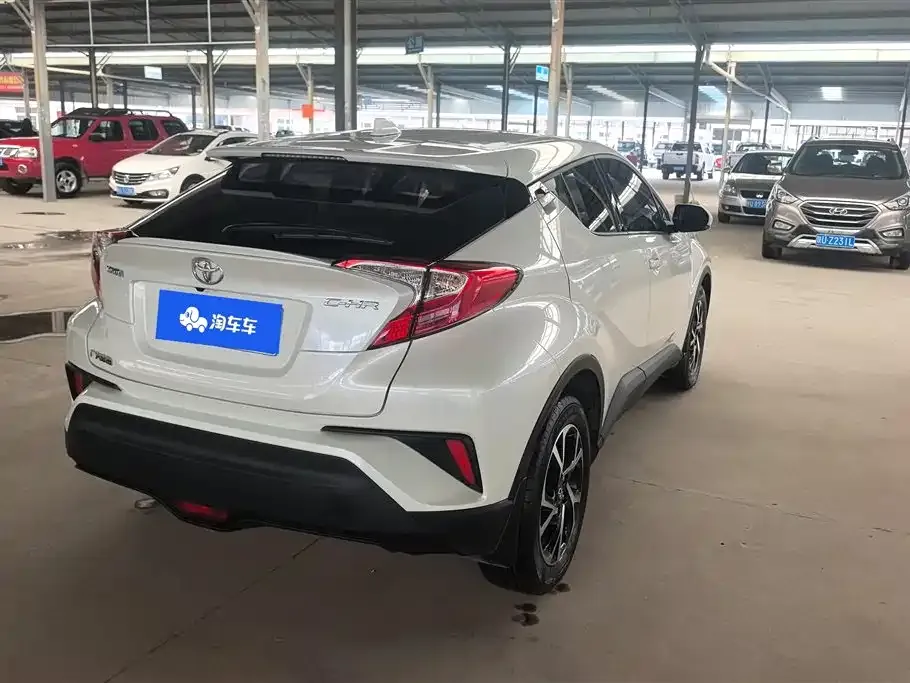 Toyota C-HR 2021 из CN, фото 2