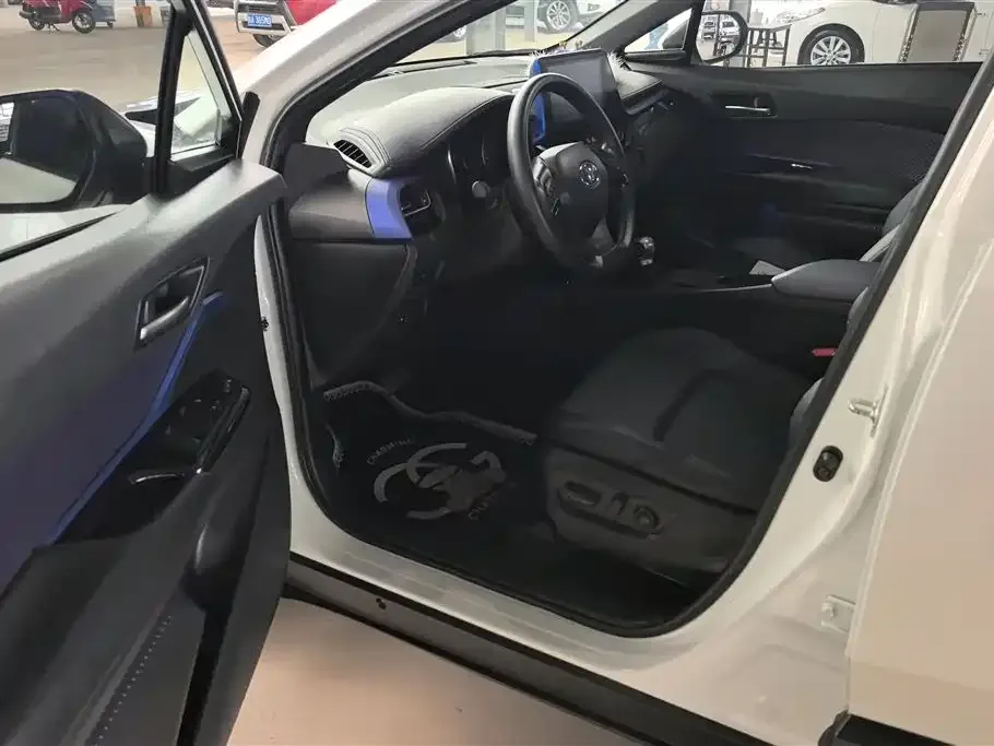 Toyota C-HR 2021 из CN, фото 3