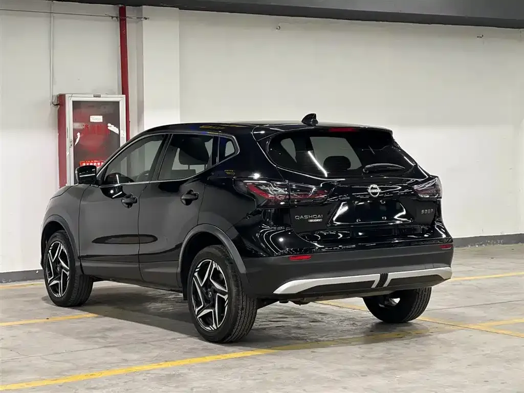 Nissan Qashqai — фото 2