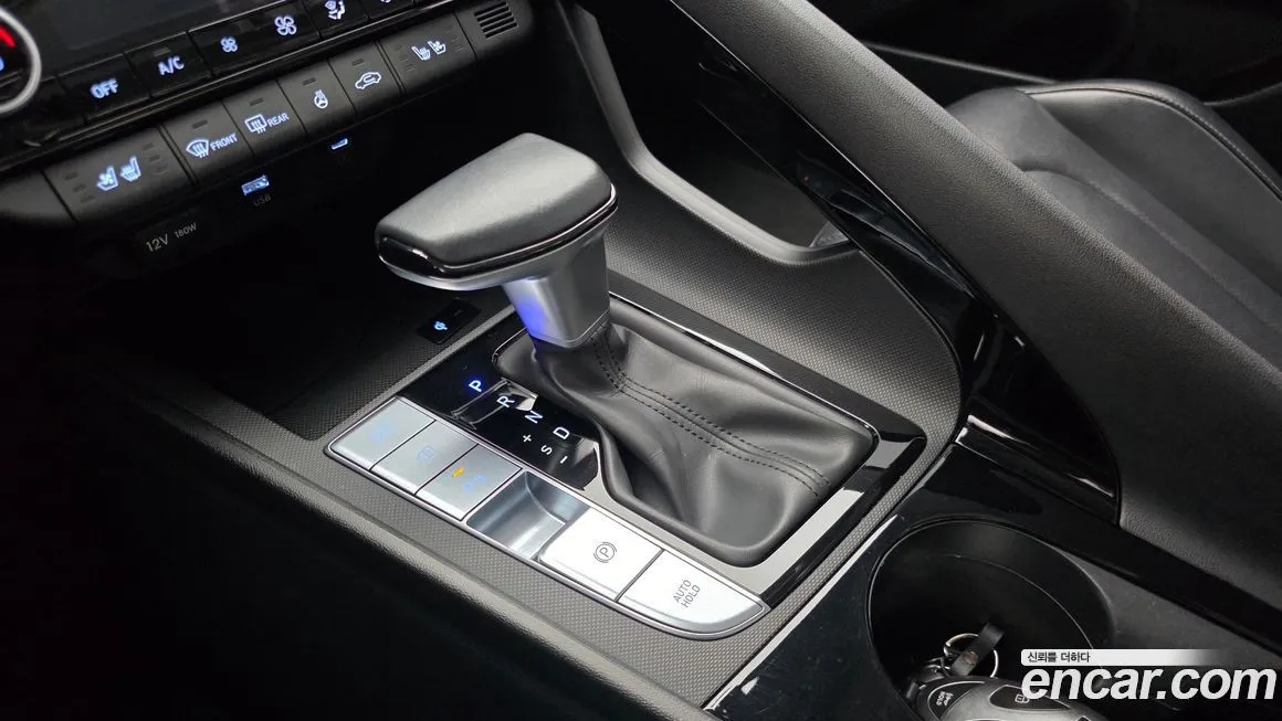 Hyundai AVANTE — фото 9