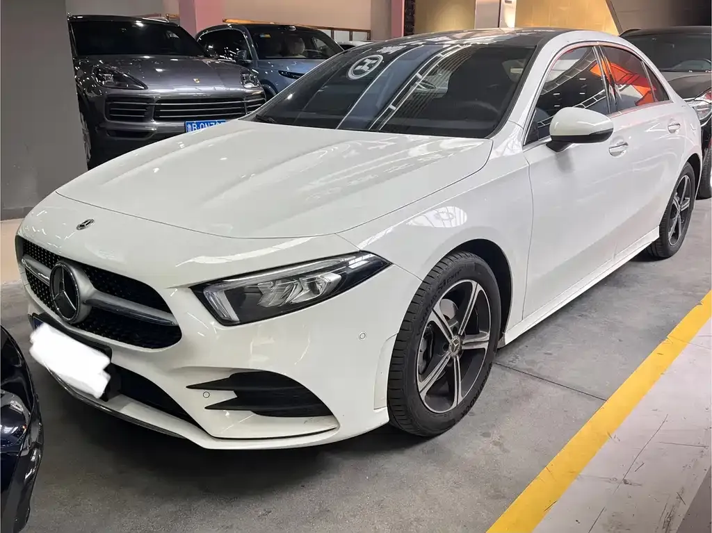 Mercedes-Benz A-Class 2023 из CN, фото 1