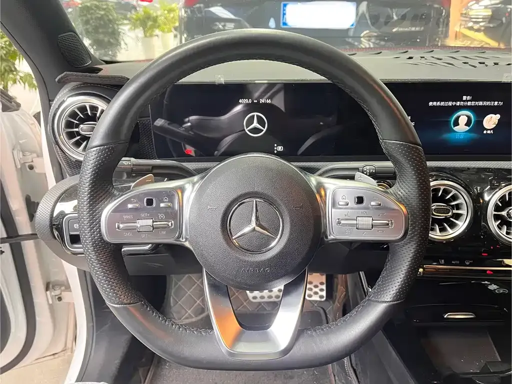 Mercedes-Benz A-Class 2023 из CN, фото 3