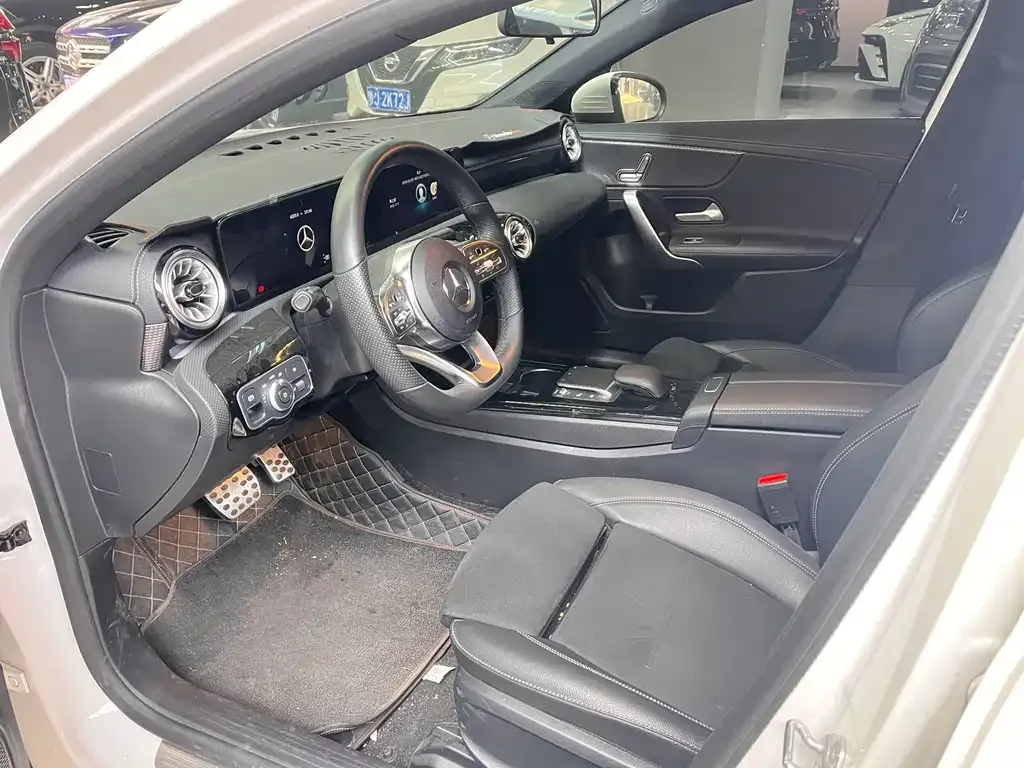 Mercedes-Benz A-Class 2023 из CN, фото 5