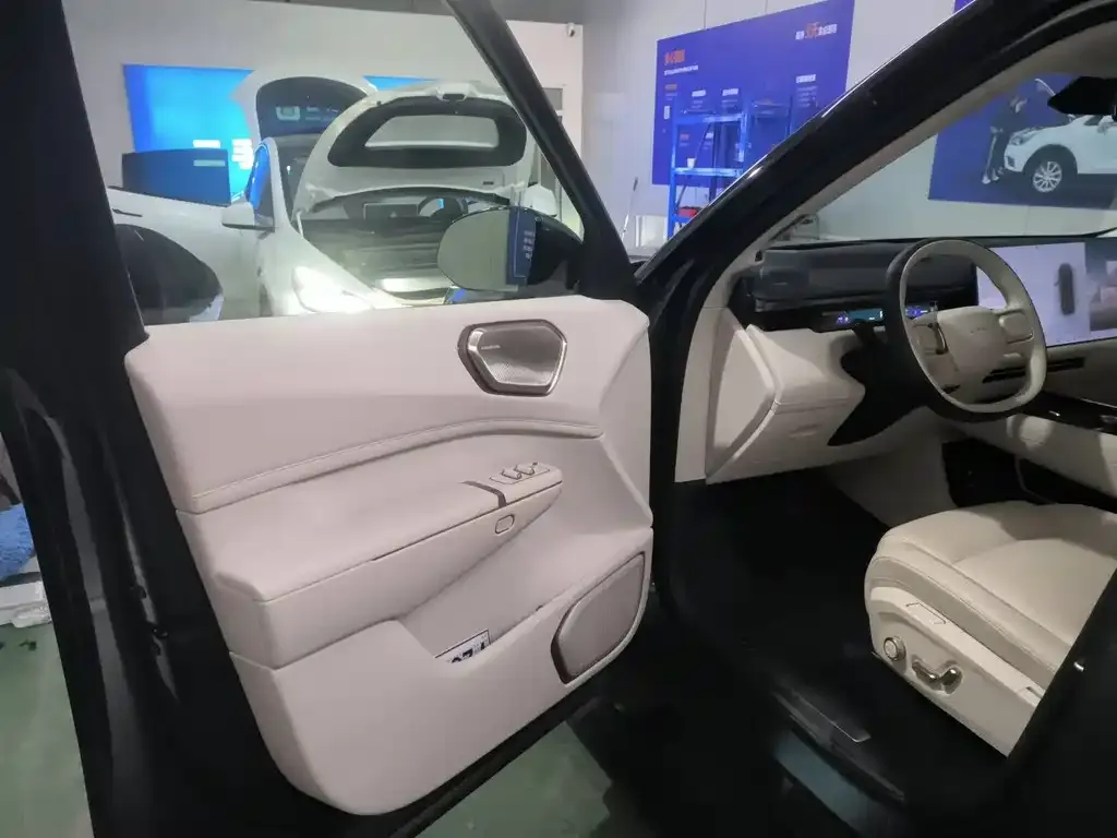 Lynk & Co 900 2026 из CN, фото 2