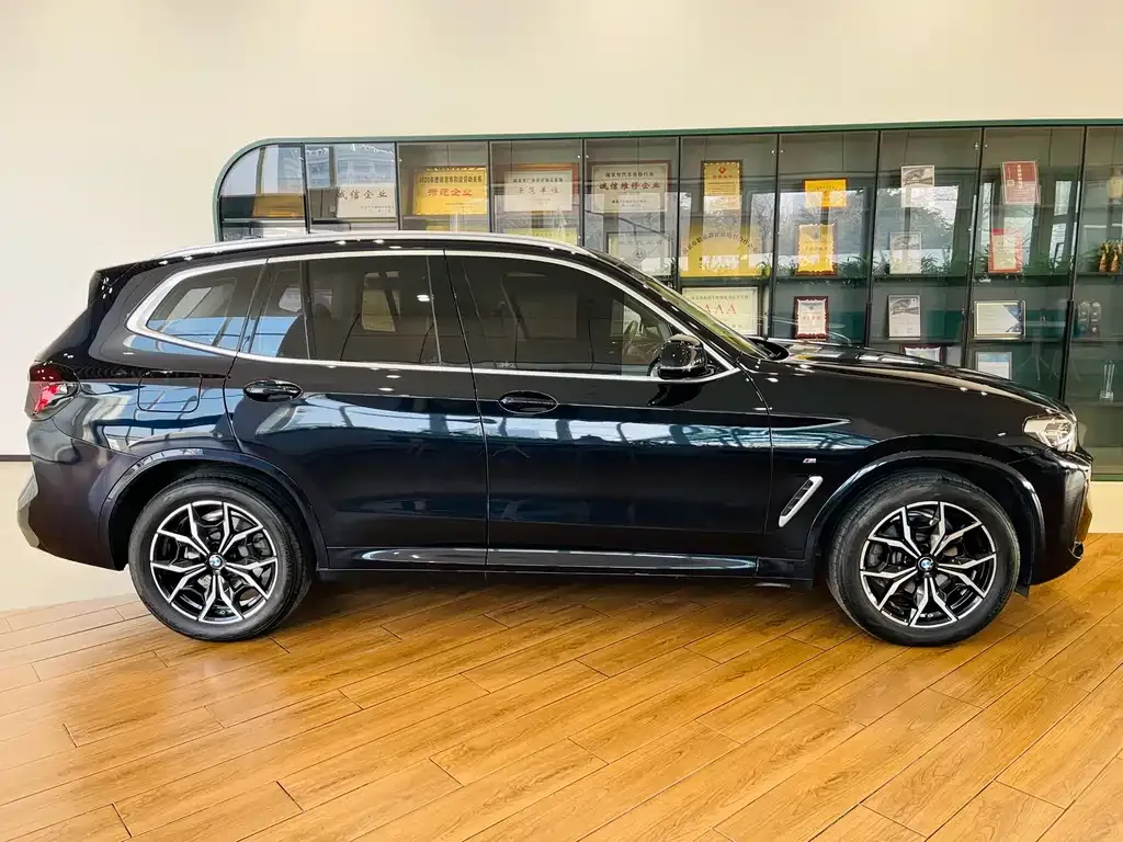BMW X3 — фото 8