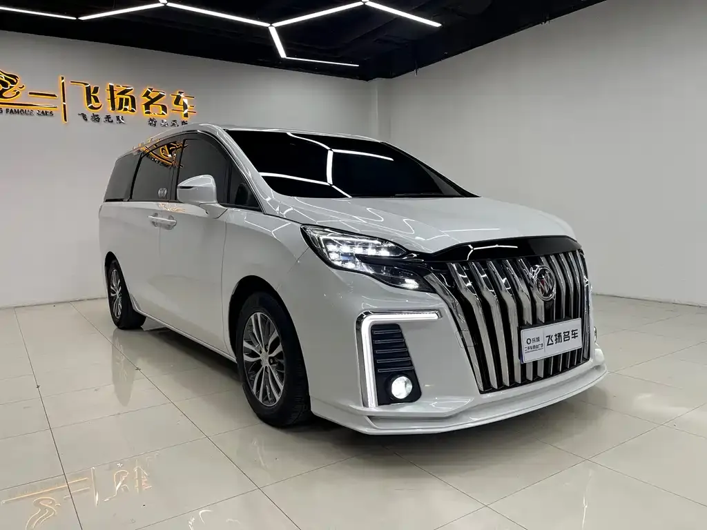 Buick GL8 2022 из CN, фото 2