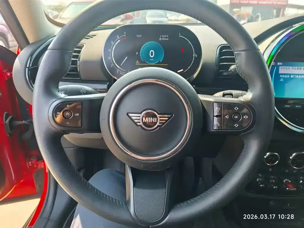 MINI Clubman — фото 10