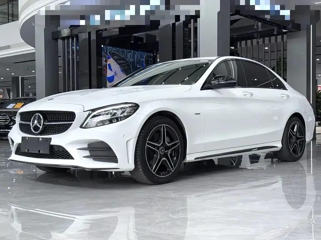 Mercedes-Benz C-Class — фото 1
