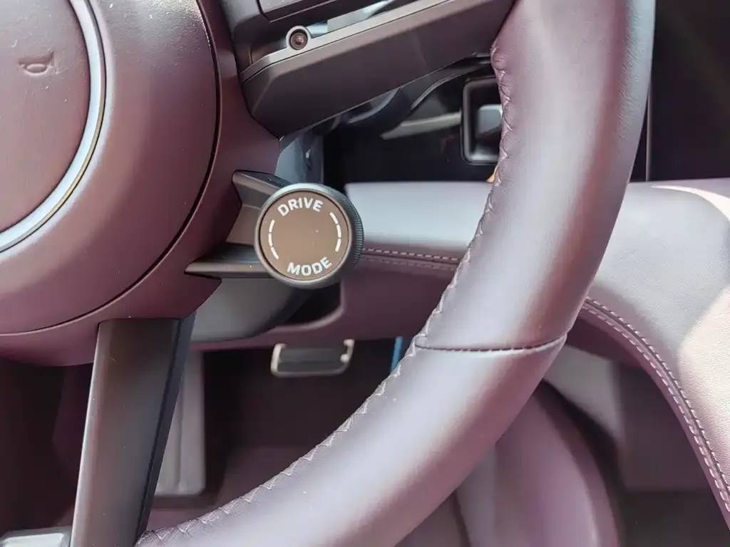 Porsche Taycan 2025 из CN, фото 9