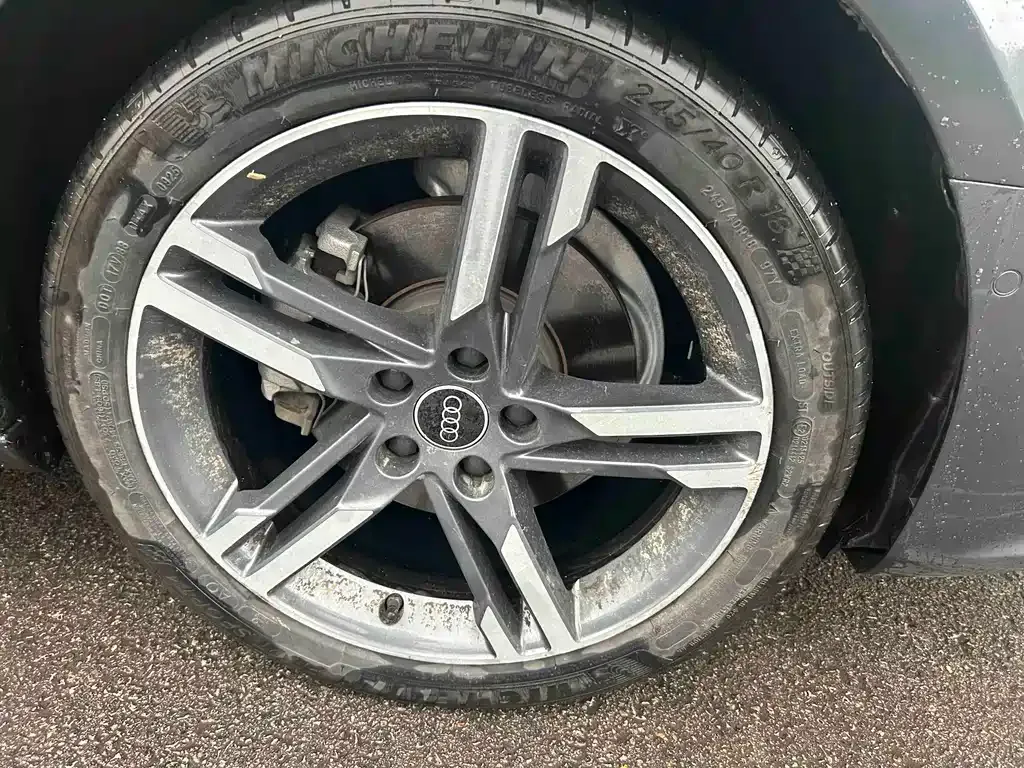 Audi A4L 2022 из CN, фото 8