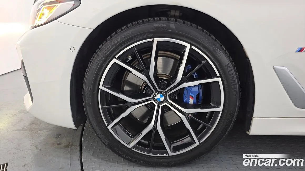 BMW 5-Series 2022 из KR, фото 4