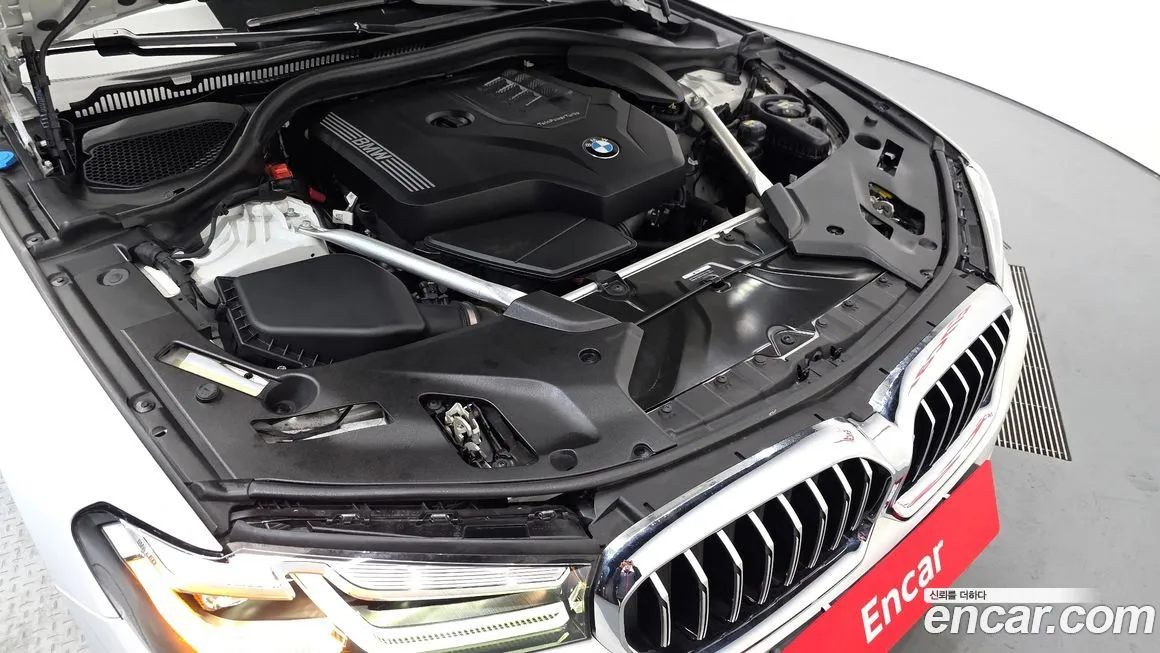 BMW 5-Series 2022 из KR, фото 3