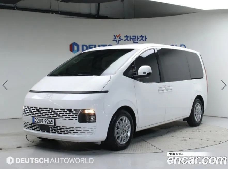 Hyundai Staria — фото 1