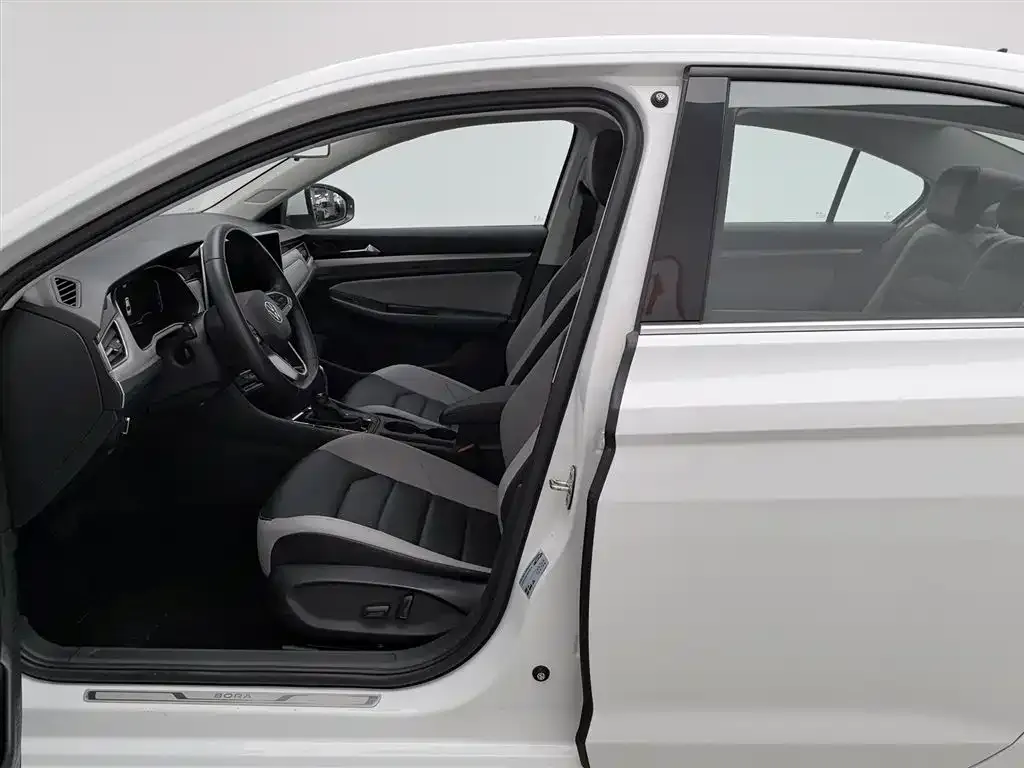 Volkswagen Bora 2023 из CN, фото 9