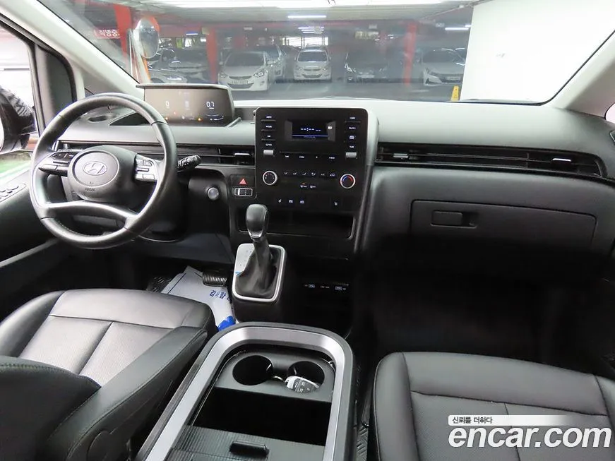 Hyundai Staria 2023 из KR, фото 3