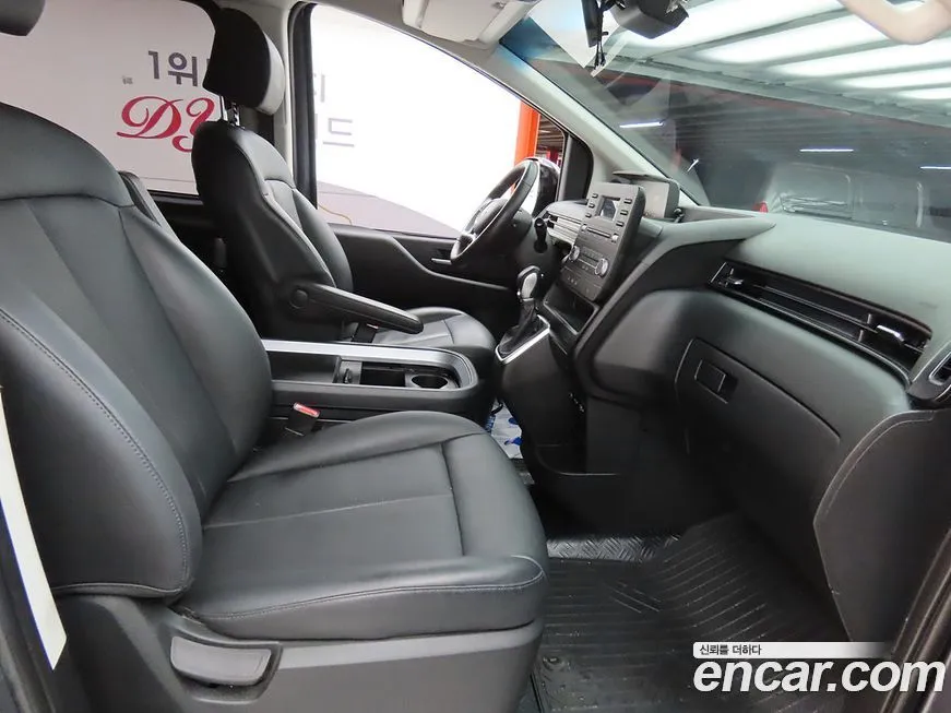 Hyundai Staria 2023 из KR, фото 6