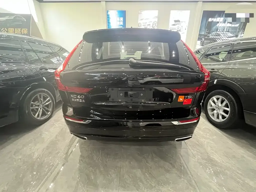 Volvo XC60 2021 из CN, фото 8