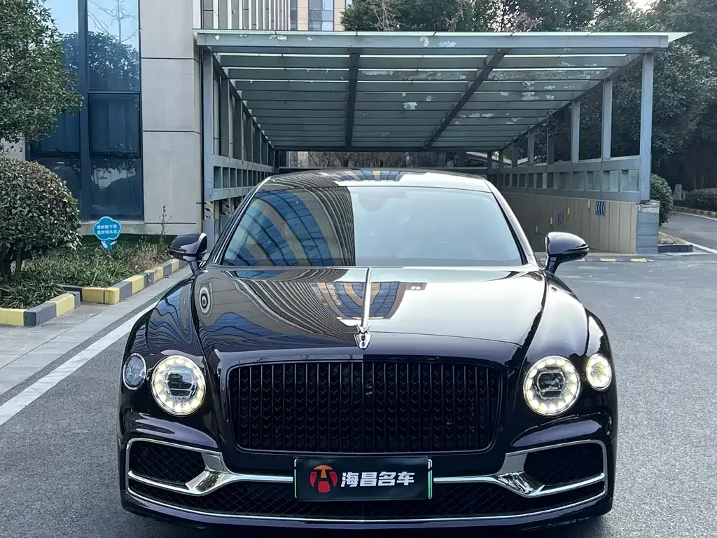 Bentley Flying Spur PHEV 2024 из CN, фото 6