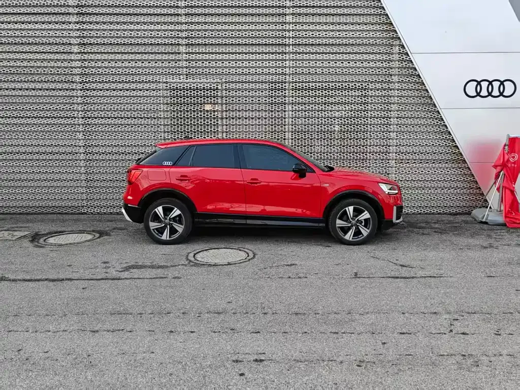 Audi Q2L 2021 из CN, фото 6