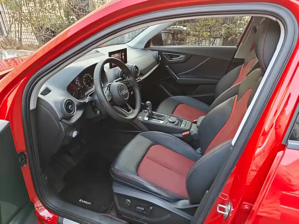 Audi Q2L 2021 из CN, фото 3
