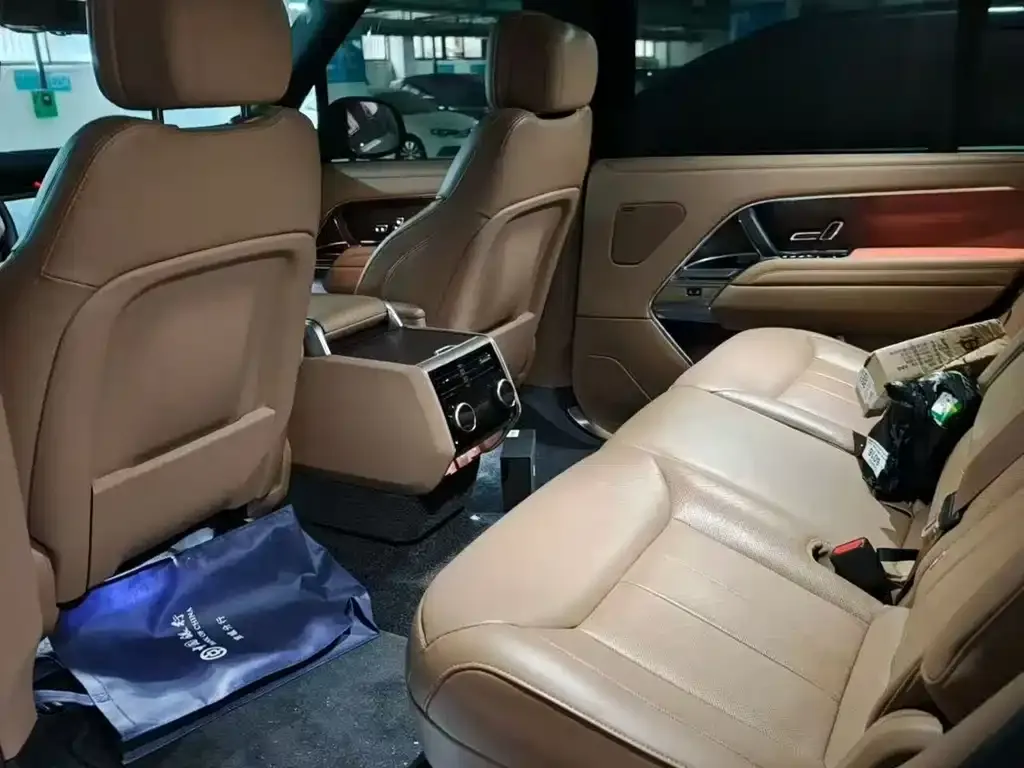 Land Rover Range Rover 2025 из CN, фото 2