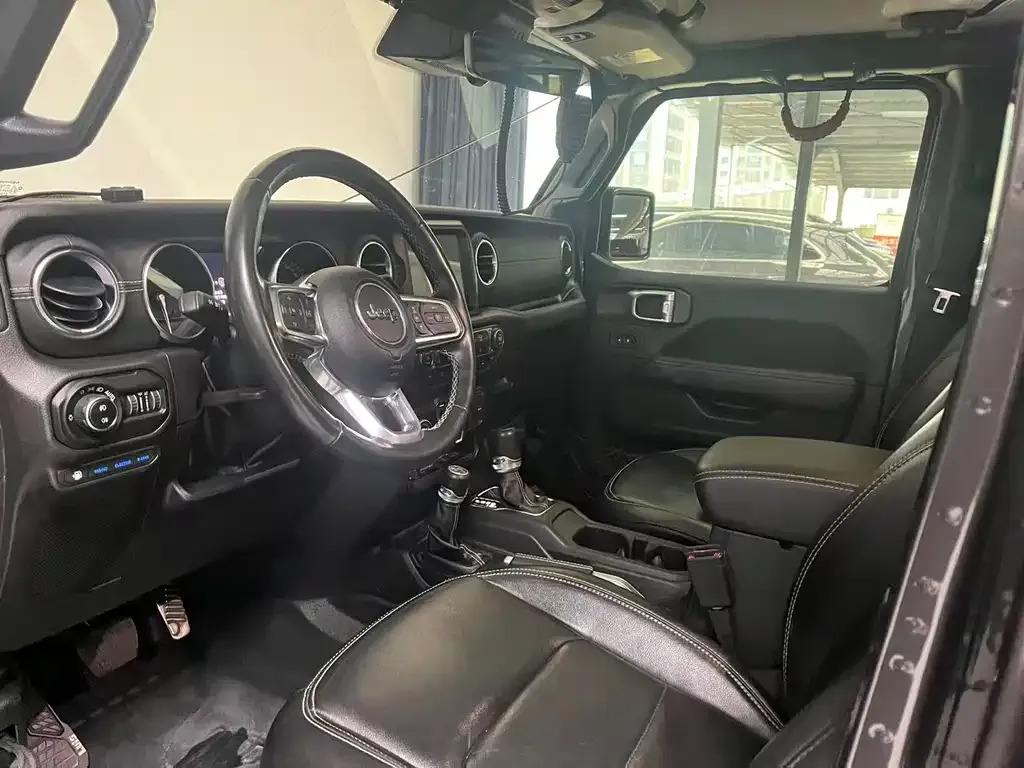 Jeep Wrangler PHEV 2022 из CN, фото 8