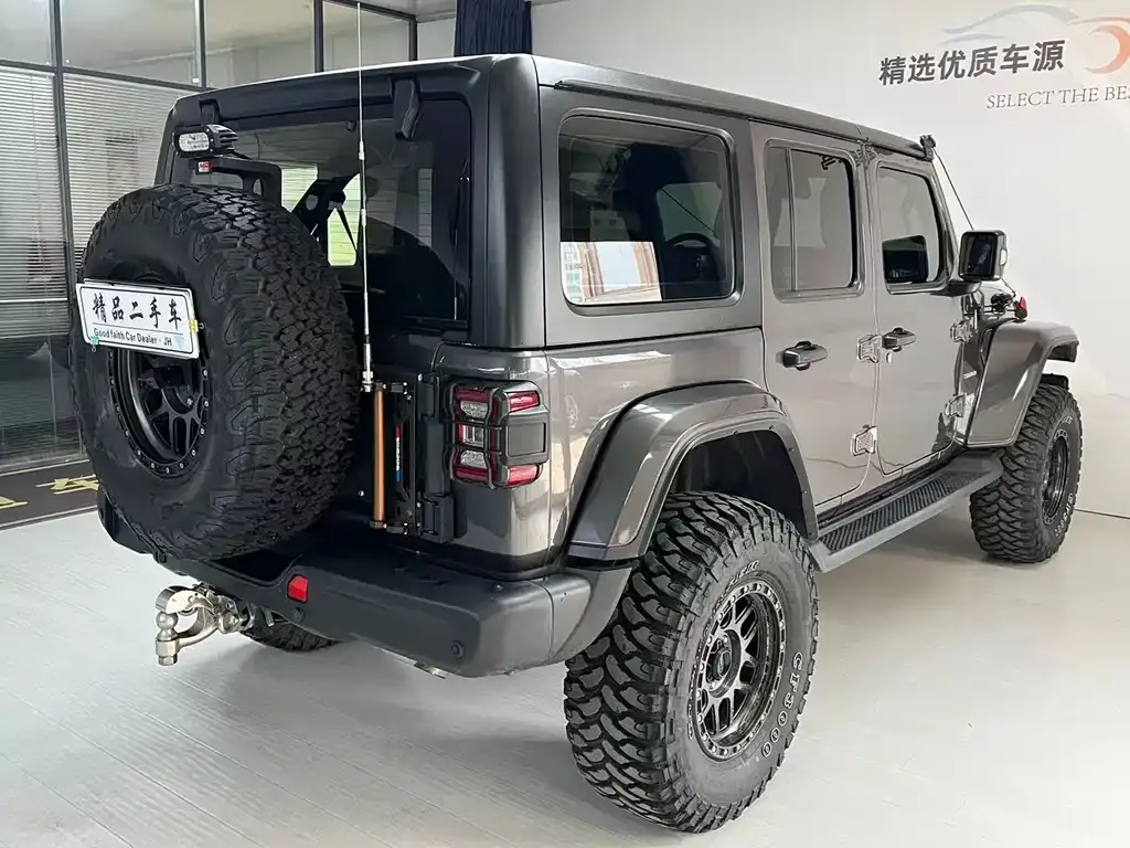 Jeep Wrangler PHEV 2022 из CN, фото 5