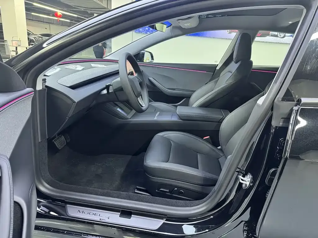 Tesla Model 3 — фото 3