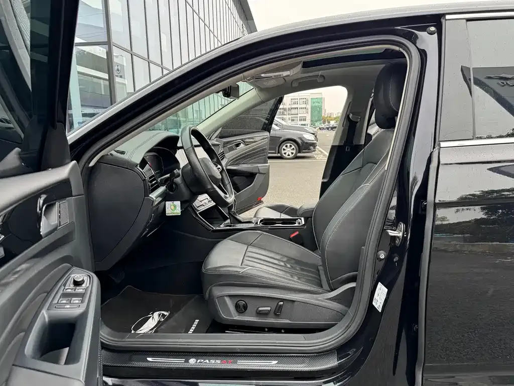 Volkswagen Passat — фото 5