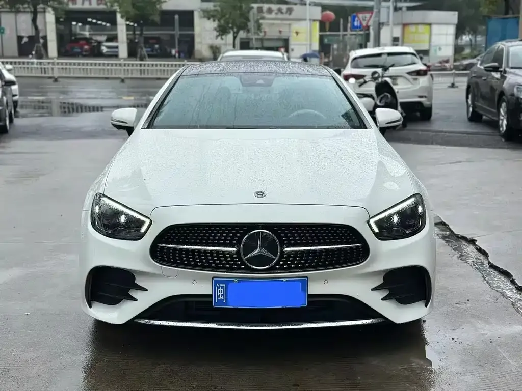 Mercedes-Benz E-Class (Import) — фото 5