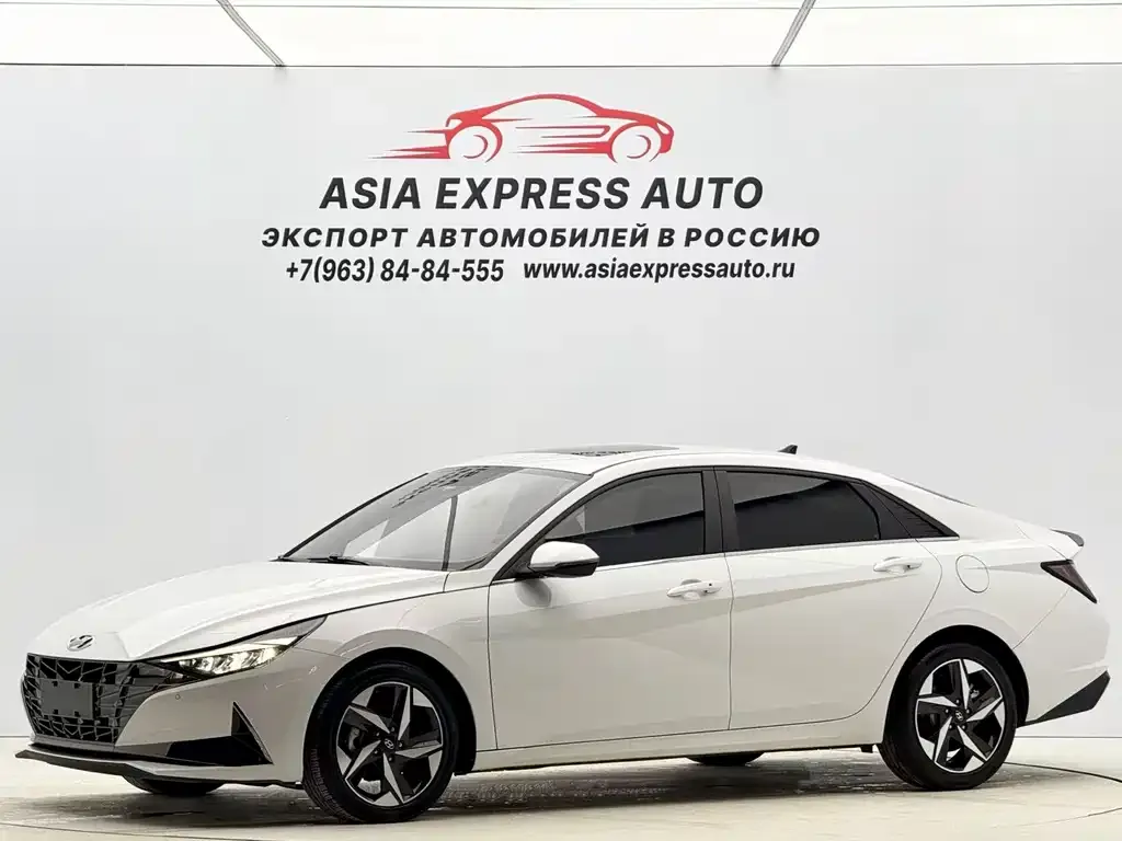 Hyundai Elantra 2023 из CN, фото 1
