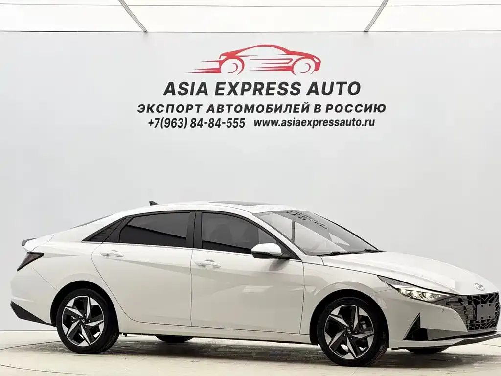 Hyundai Elantra 2023 из CN, фото 10