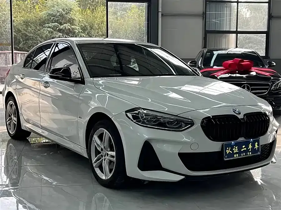 BMW 1 Series 2023 из CN, фото 7