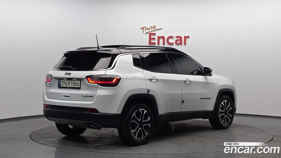 Jeep Compass 2022 из KR, фото 2