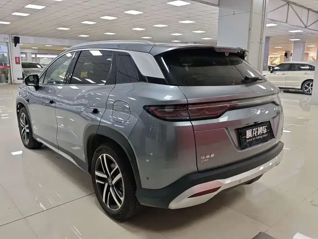 BYD L DM-i — фото 6